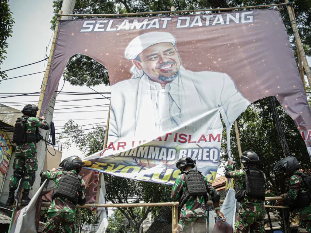 Baliho Rizieq Shihab