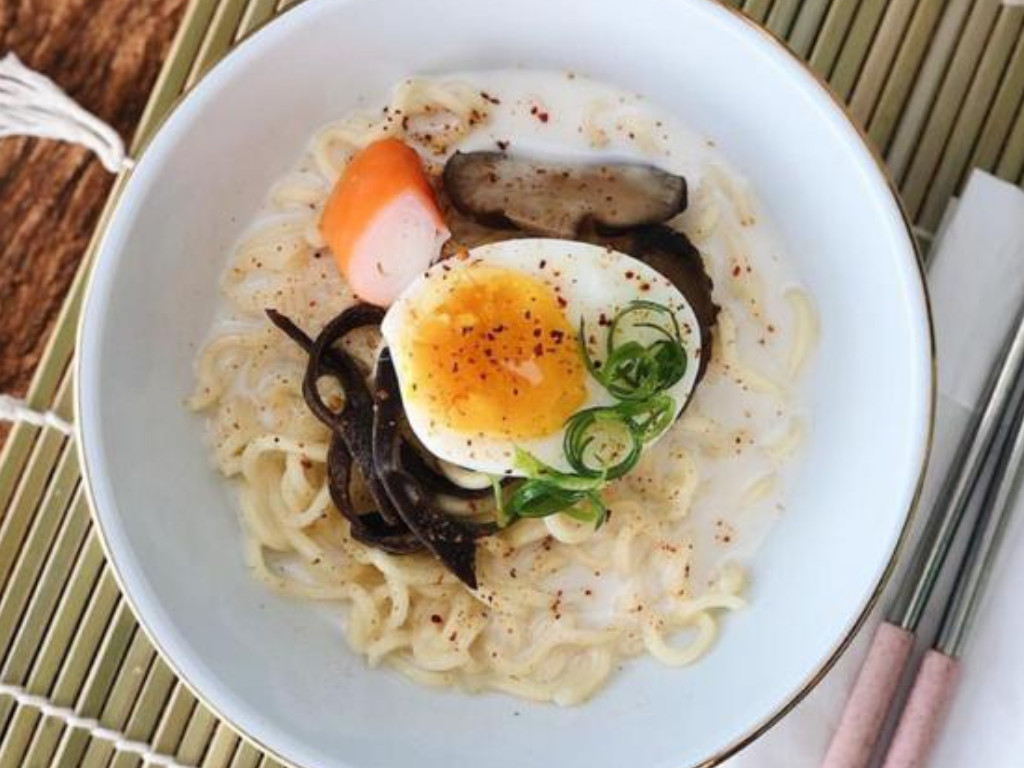 Ramen Indomie kuah susu