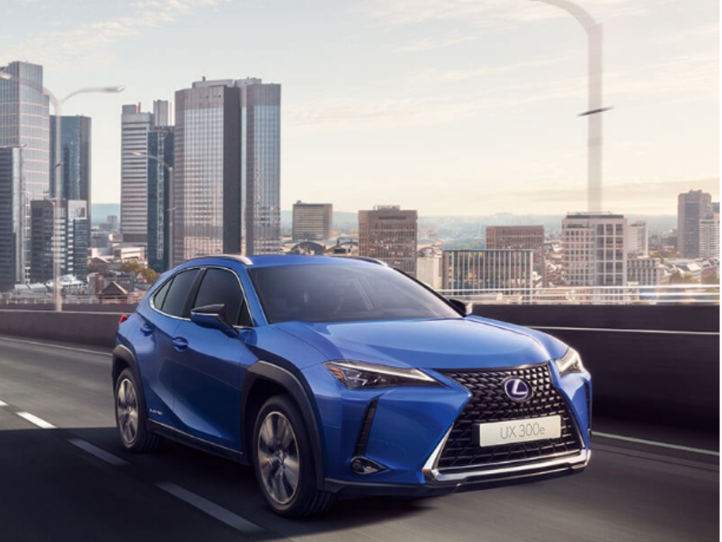 Lexus UX 300e.