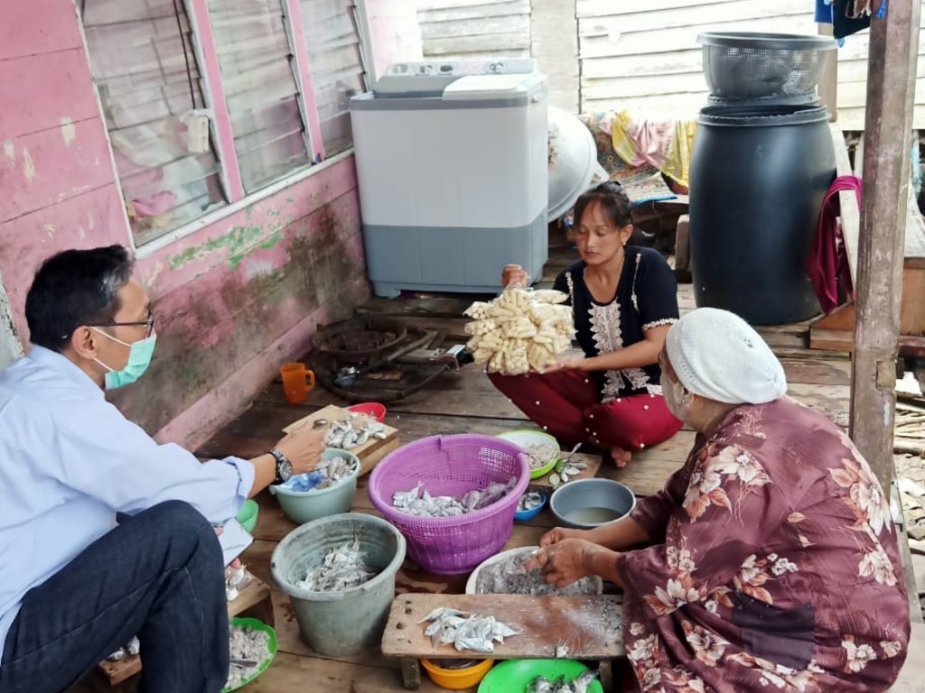 Staf Ahli Menteri Koperasi dan UKM Luhur Pradjarto