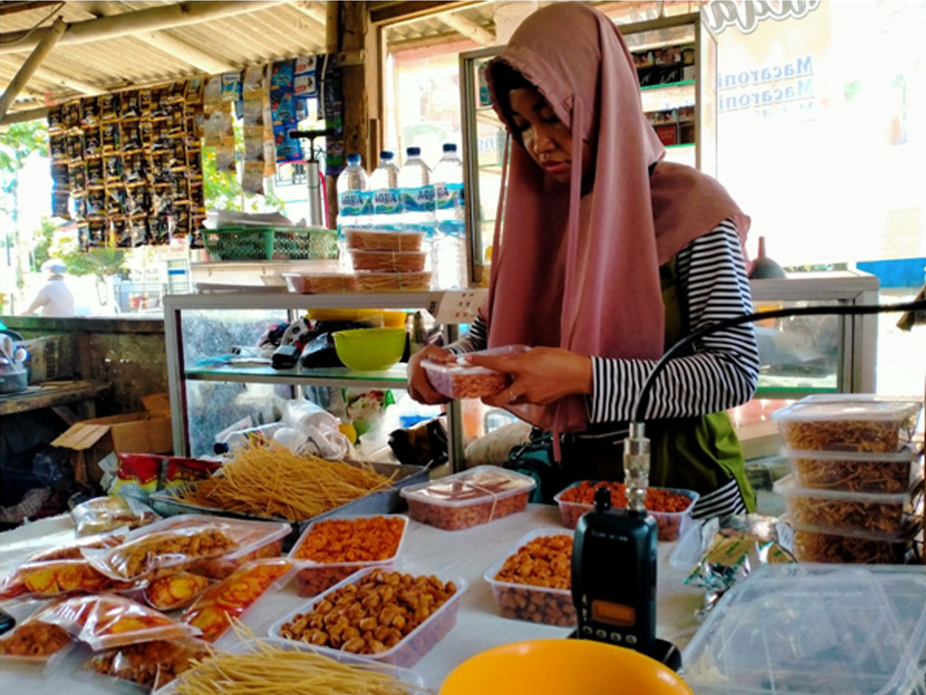 Cerita Gadis Penjual Makaroni (1)