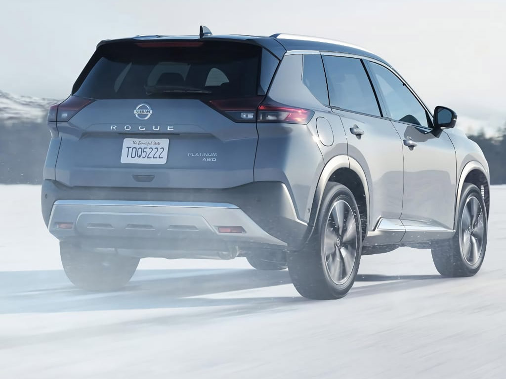 Mobil Nissan Rogue