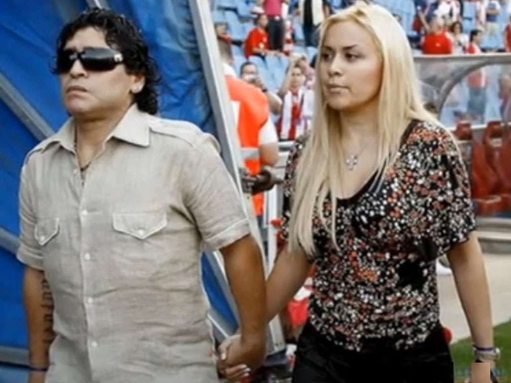 maradona dan teman