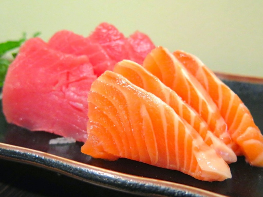 Salmon Dan Tuna