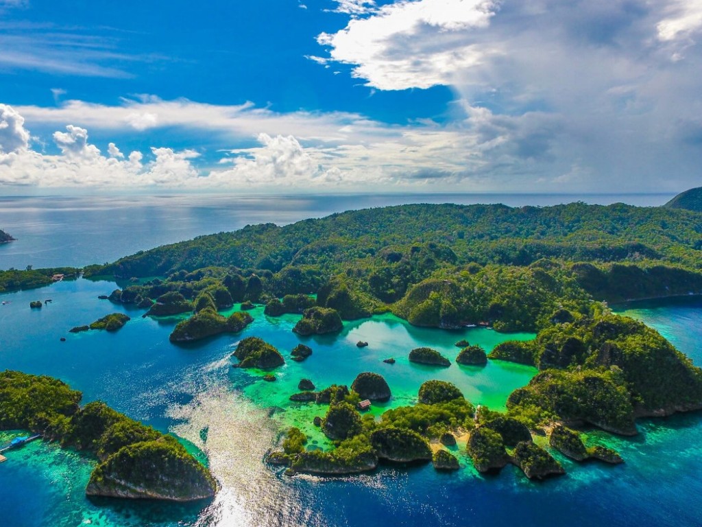 Pulau-pulau di Nusantara