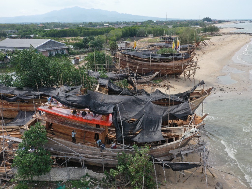 Pembuatan kapal tradisional