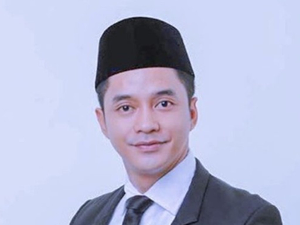 Adly Fairuz