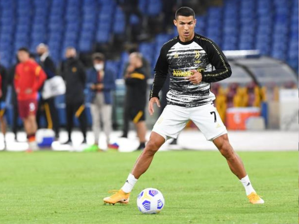 Latihan Free Kick ala Cristiano Ronaldo