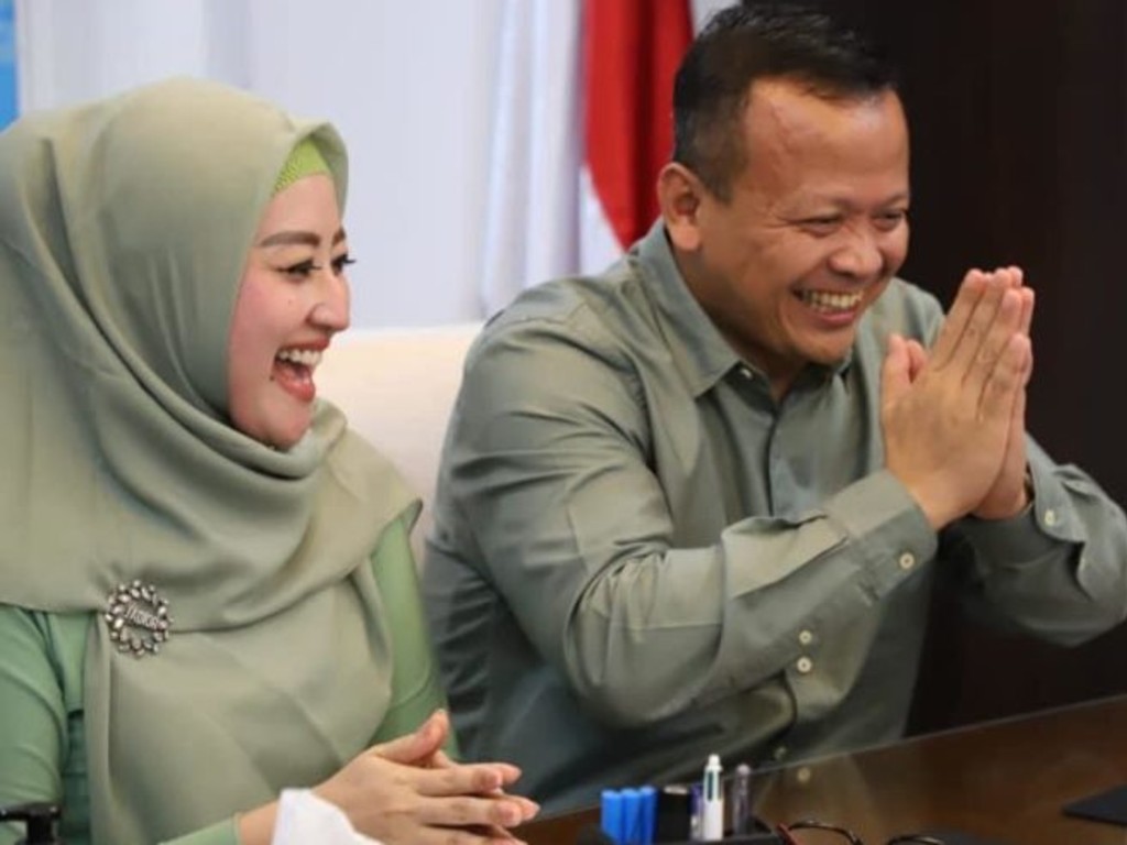 Iis Rosita Dewi - Edhy Prabowo