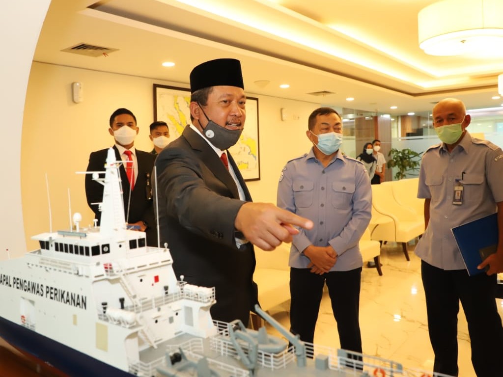 Keliling Kantor, Sakti Wahyu Trenggono Semangati Pegawai KKP Tagar
