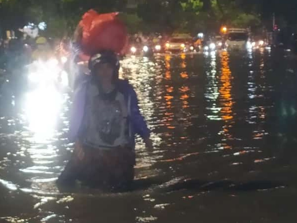 Banjir Surabaya