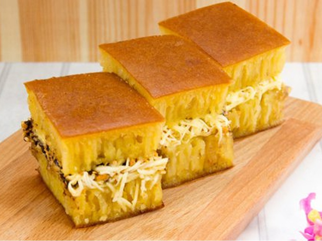 Martabak manis