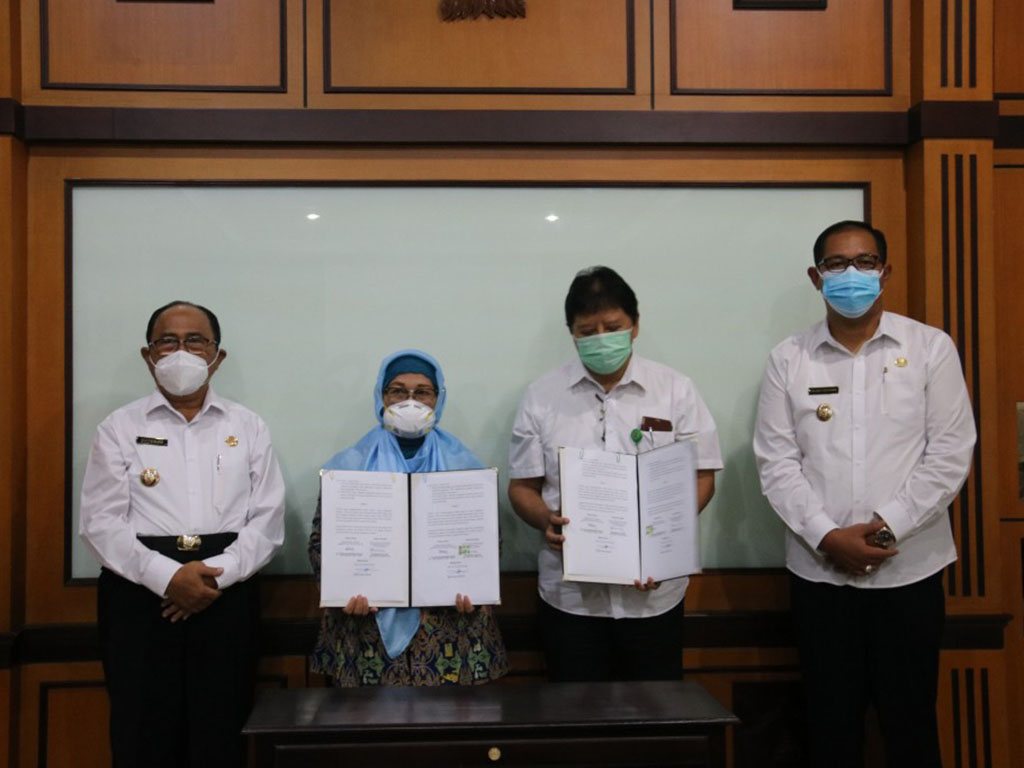 Penyerahan Gerbang Kapal Samudraraksa