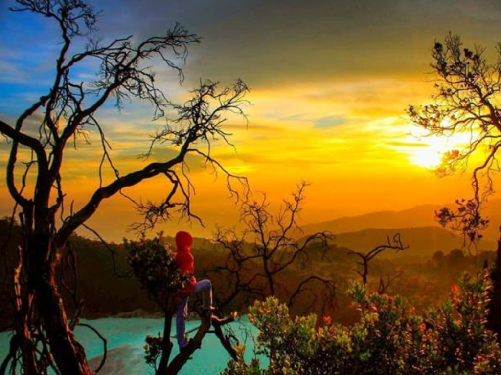 Pemandangan Sunan Ibu\\\'s Sunrise View