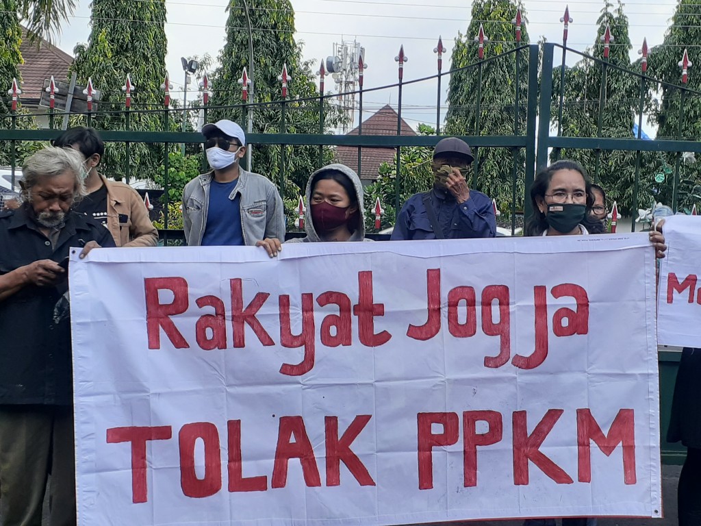 Tolak PPKM Yogyakarta