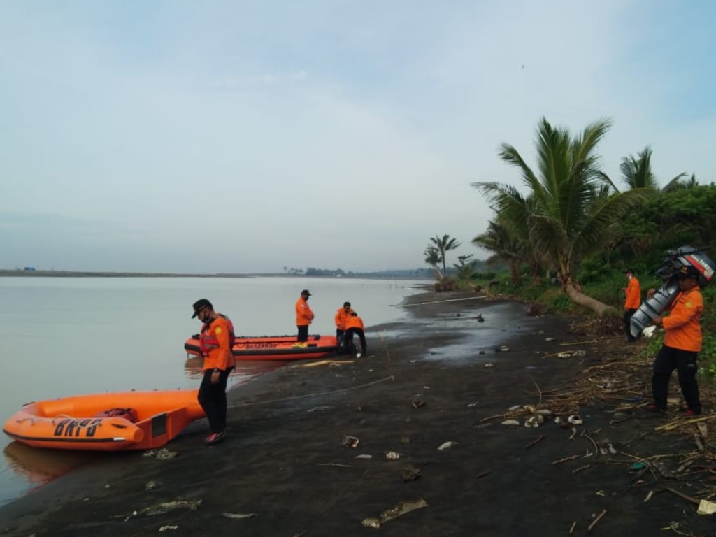 pencarian nelayan kebumen