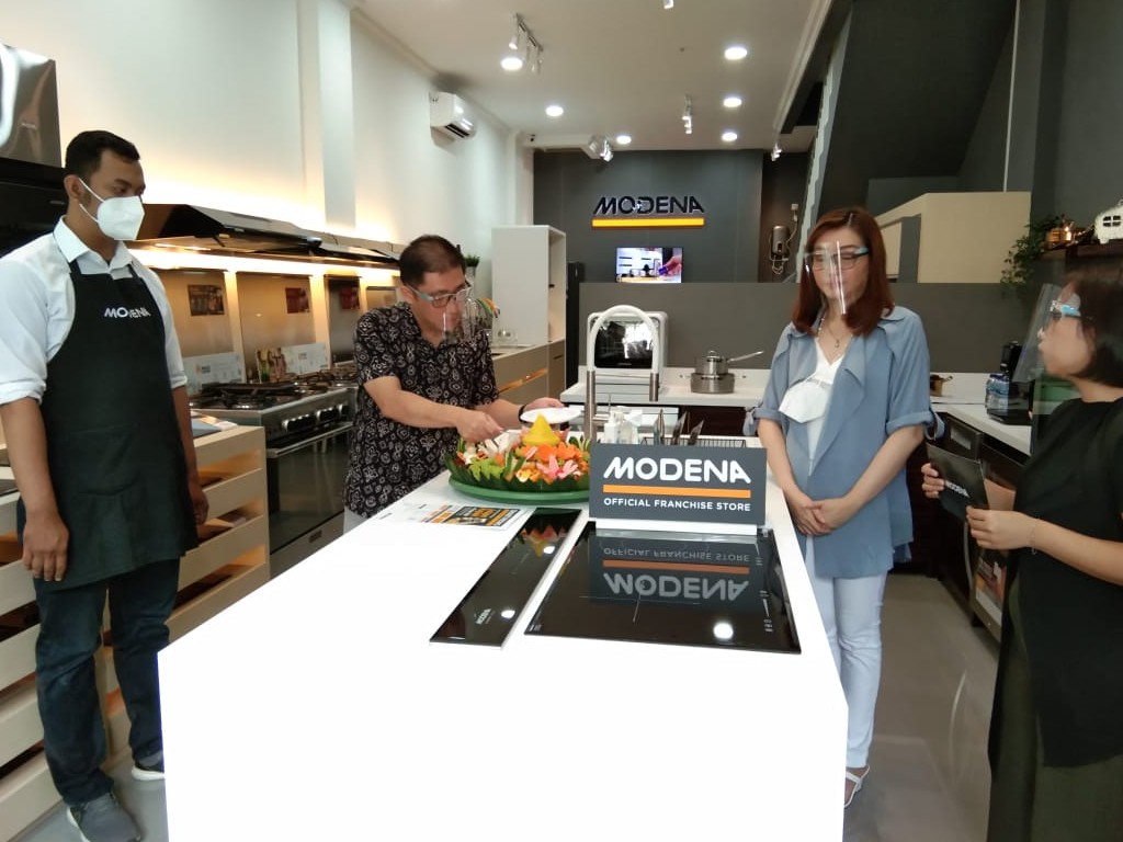 Modena Resmikan Gerai Terbaru di Green Lake City Tangerang