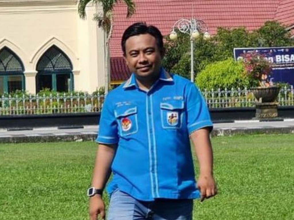 Haris Pertama