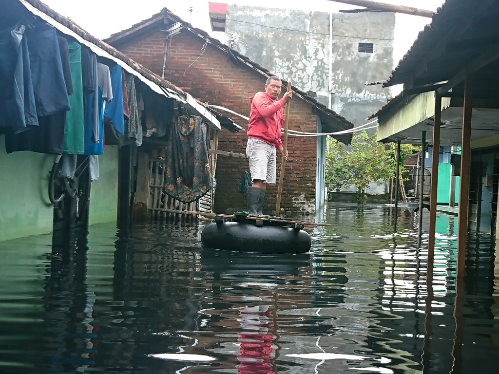 banjir tercemar limbah di Kudus