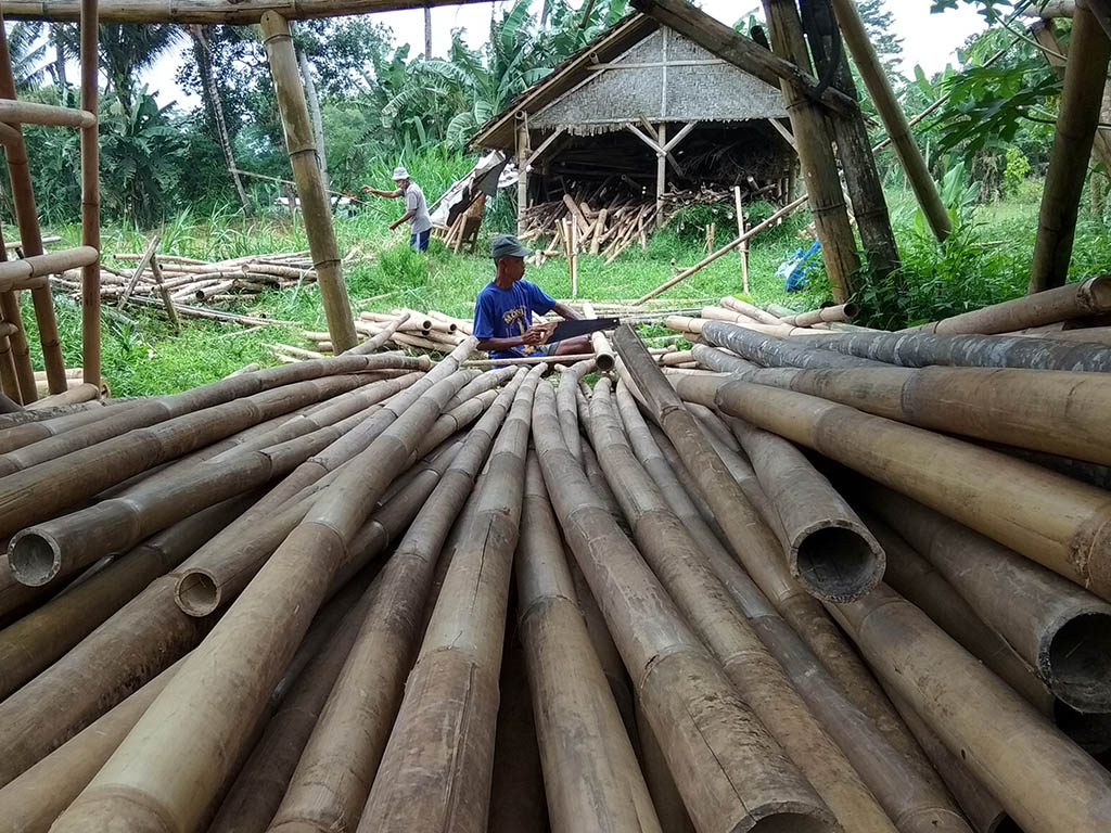 Cerita Kerajinan Bambu 1