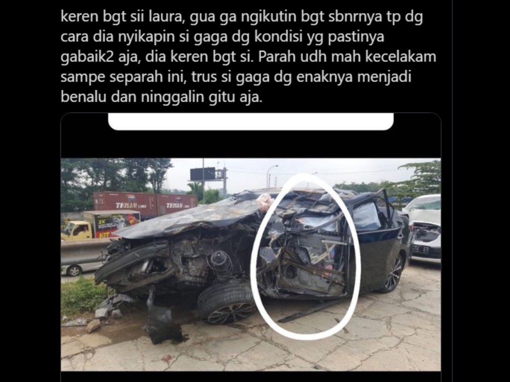 Laura anna mobil gaga muhammad kecelakaan