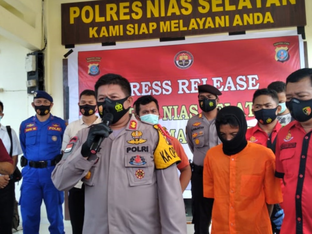 Kepala Polres Nias Selatan, AKBP Arke Furman Ambat