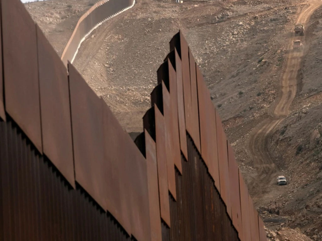tembok perbatasan