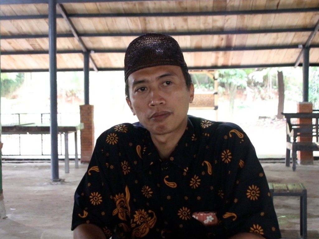 Ustaz Achmad Solechan