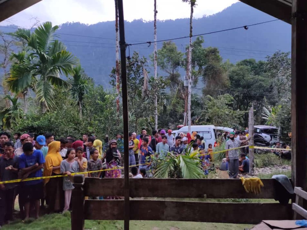 Mayat Ibu dan Anak di Aceh