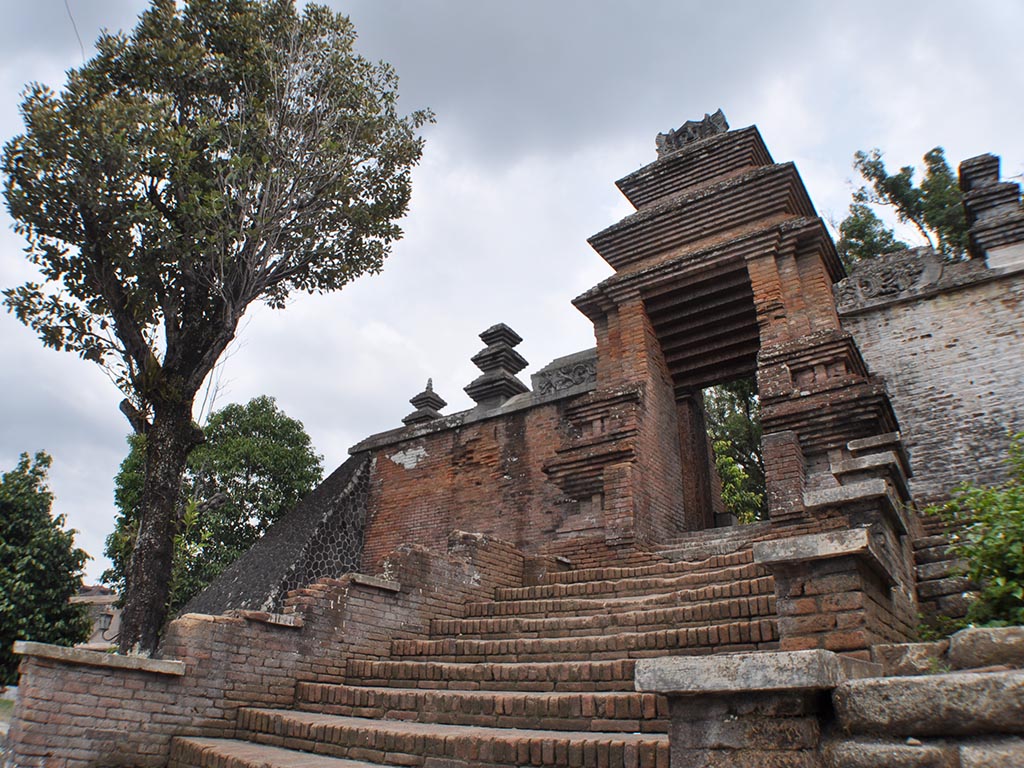 Cerita Makam Raja Mataram 2
