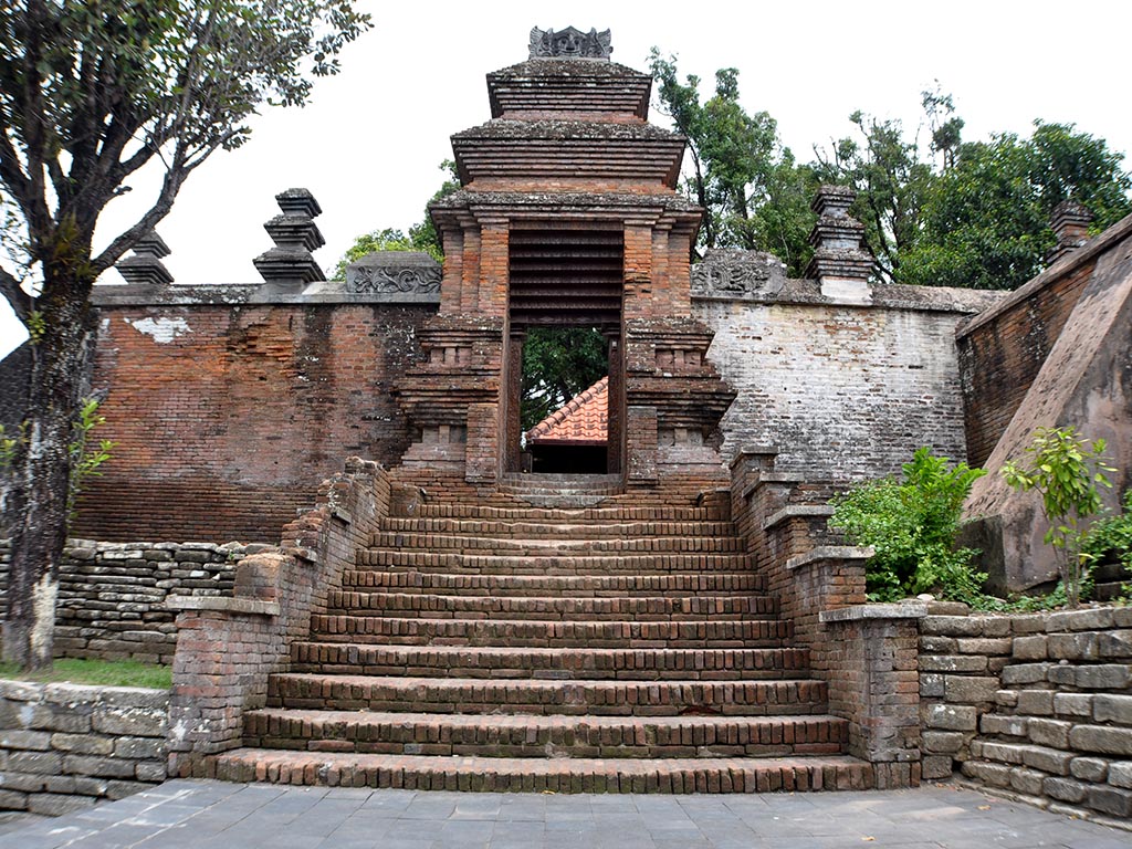 Cerita Makam Raja Mataram 3