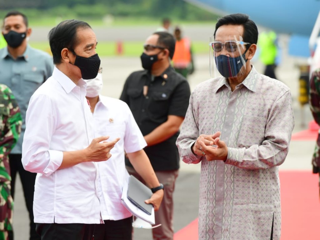 Presiden Jokowi - Sri Sultan HB X