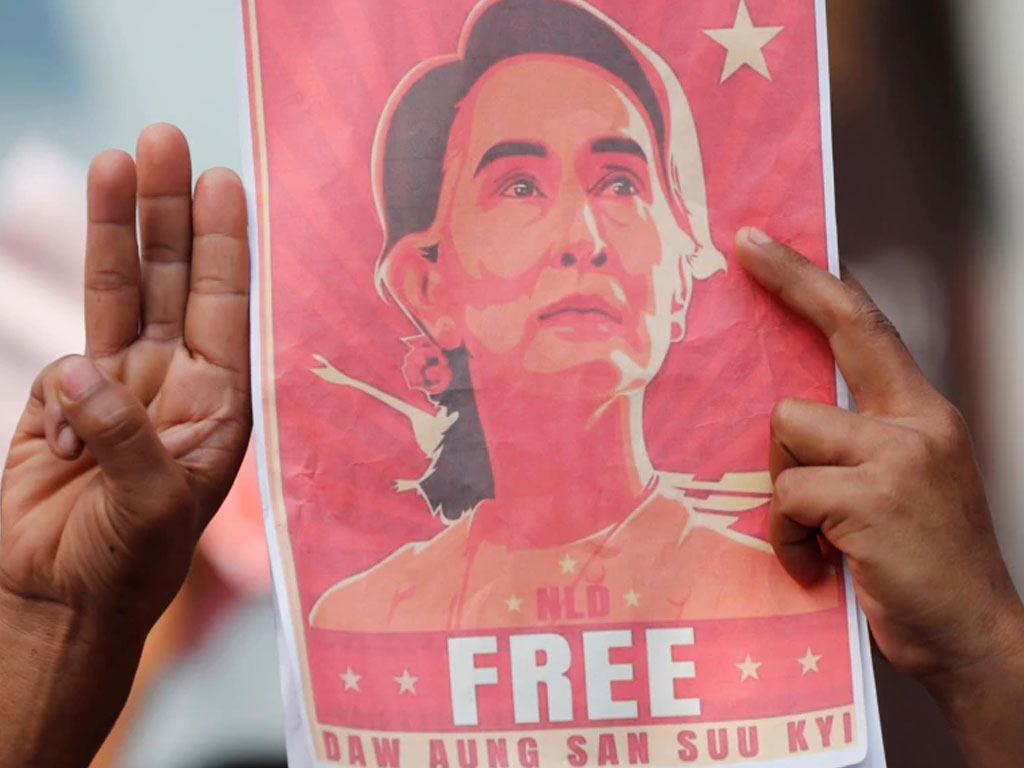 pendukung suu kyi