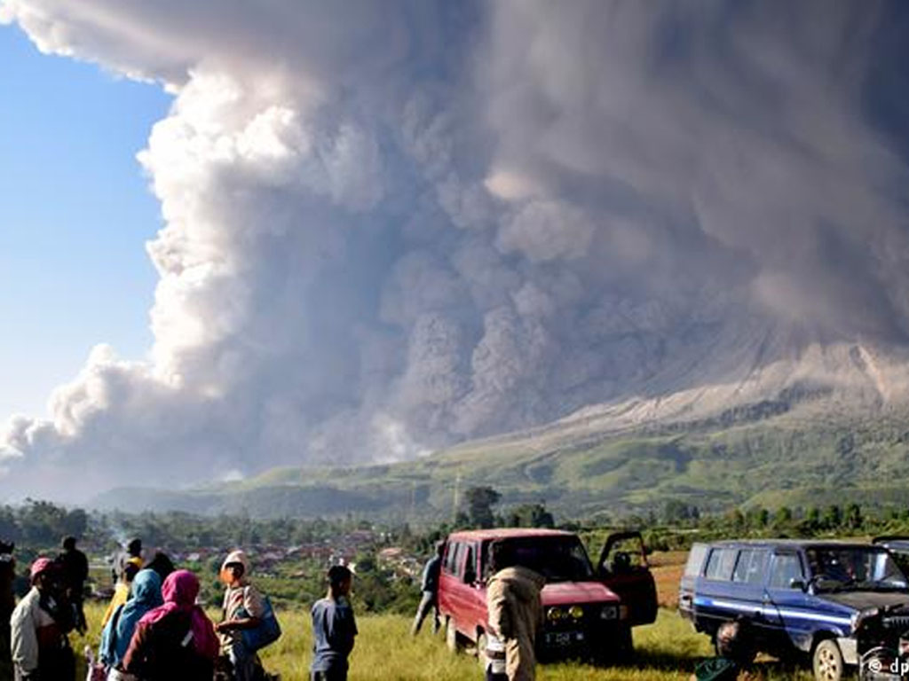 sinabung2-U