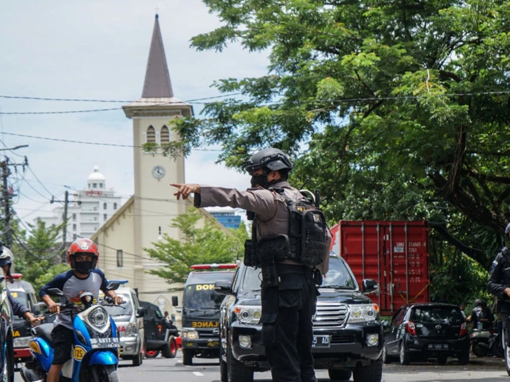 seorang polisi