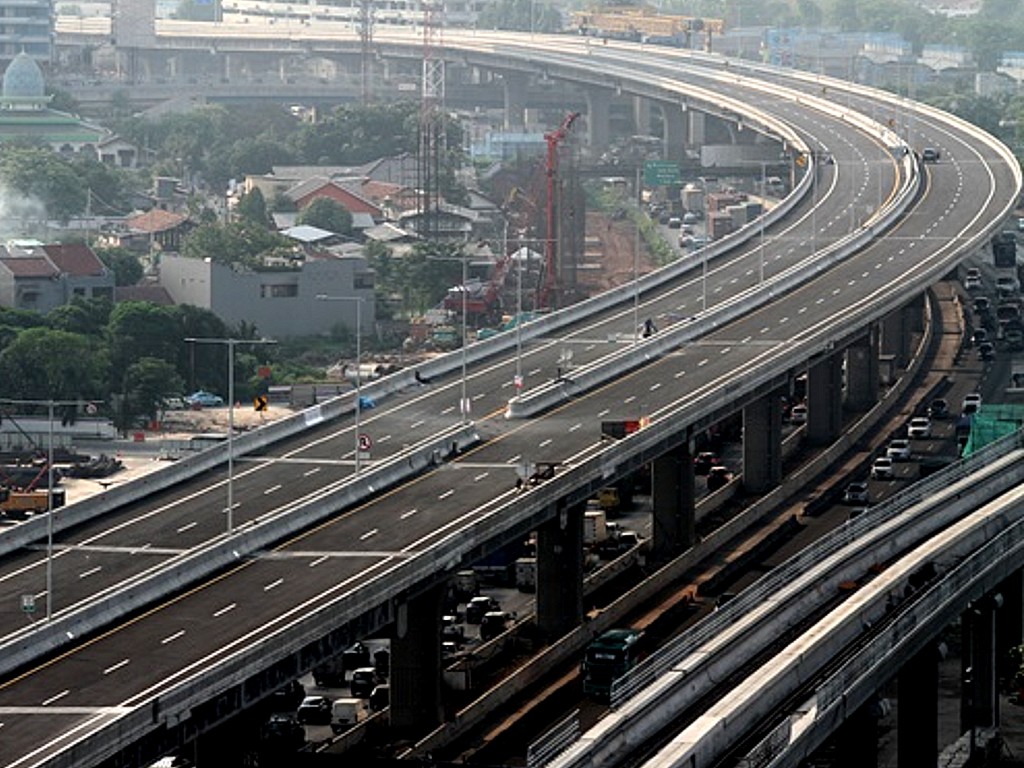 Tol Jakarta-Cikampek