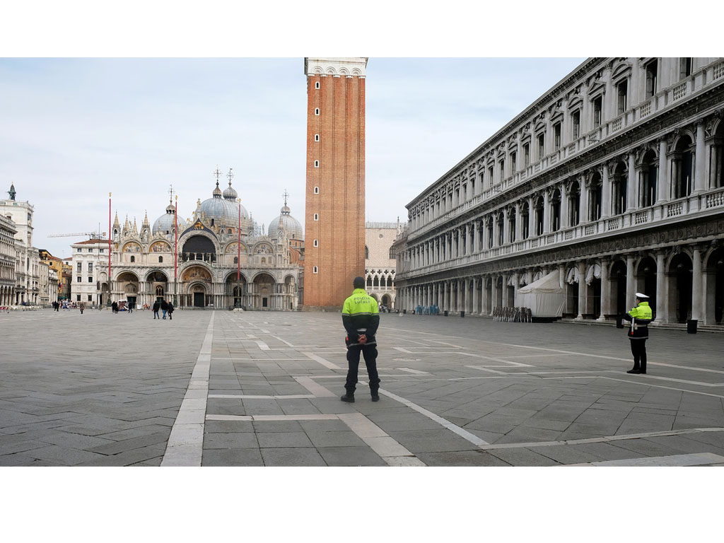 Lapangan Santo Markus  di Venesia