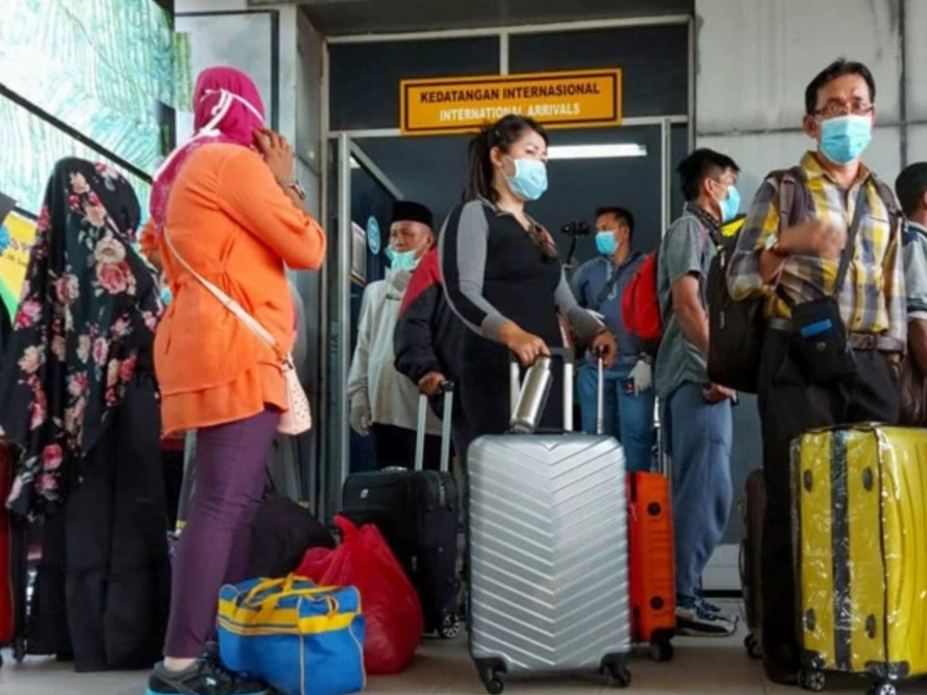 Buruh migran Indonesia tiba dari Malaysia