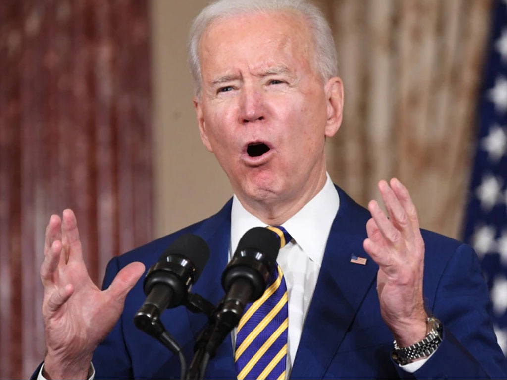 presiden biden berbicara