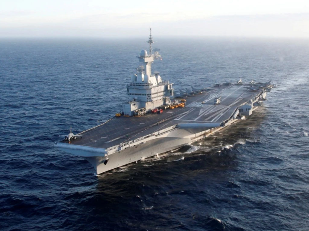Kapal induk Prancis Charles de Gaulle