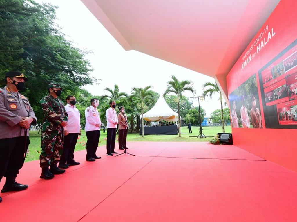 jokowi pantau vaksinasi di kepri