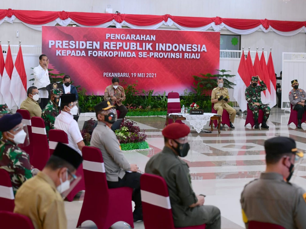 jokowi beri pengarahan di riau