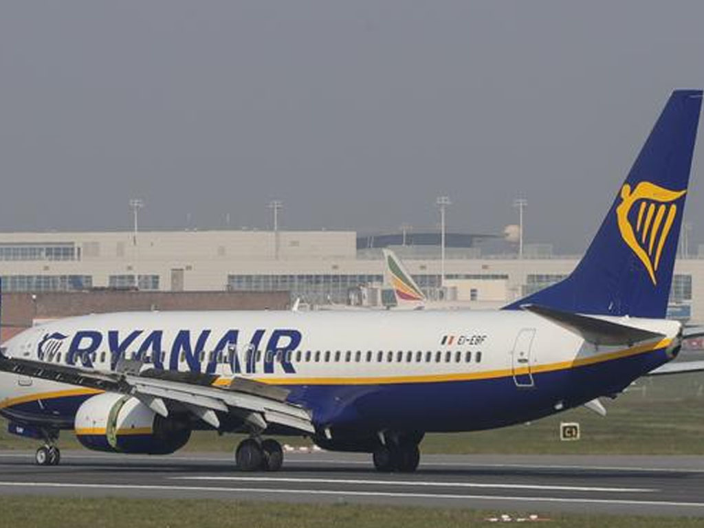 pesawat ryanair