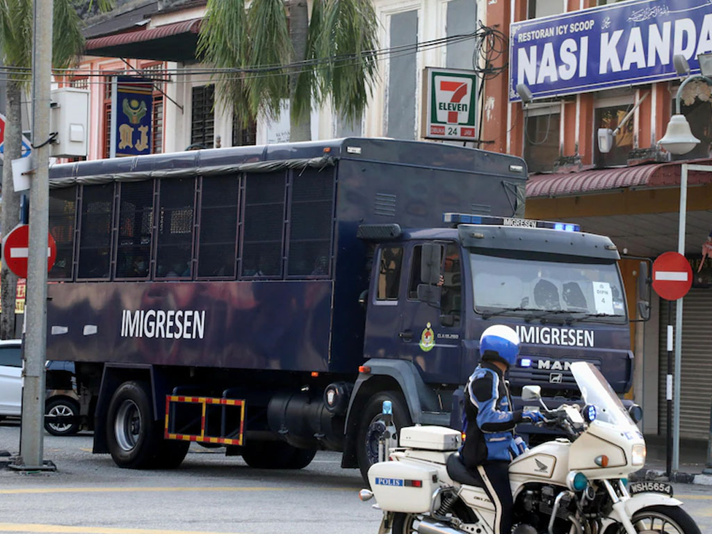 Penangkapan massal terhadap pendatang di Malaysia