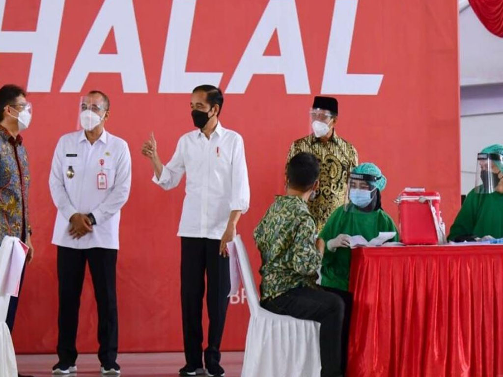 jokowi tinjau vaksinasi di banten