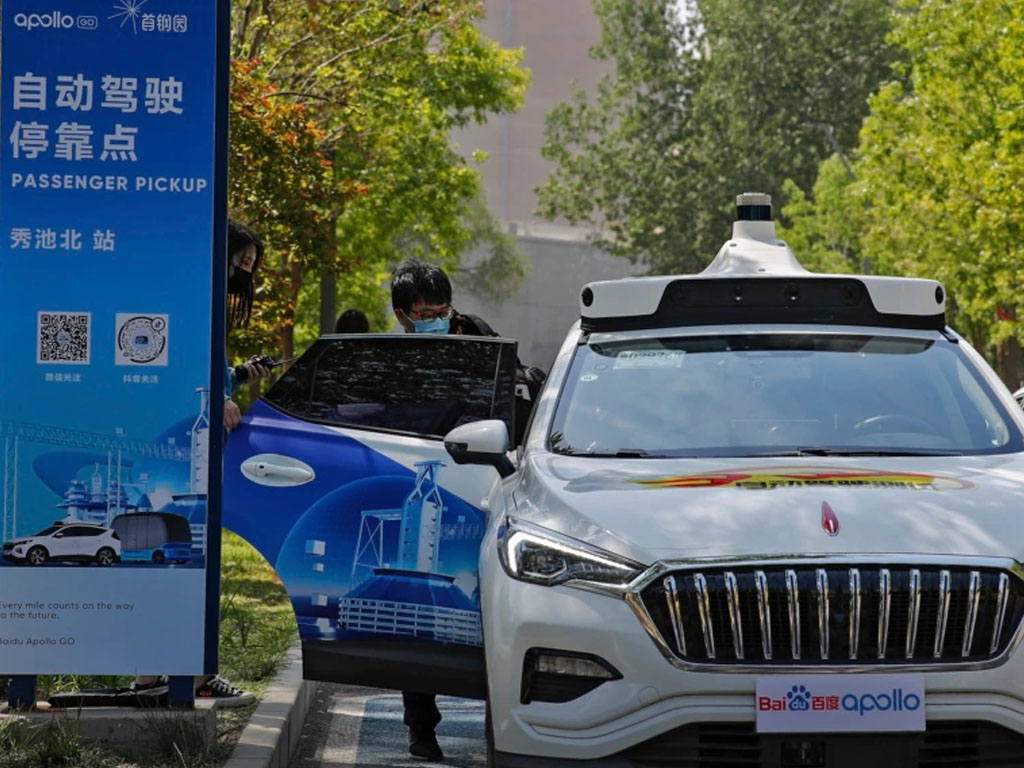 taksi nirpengemudi di china