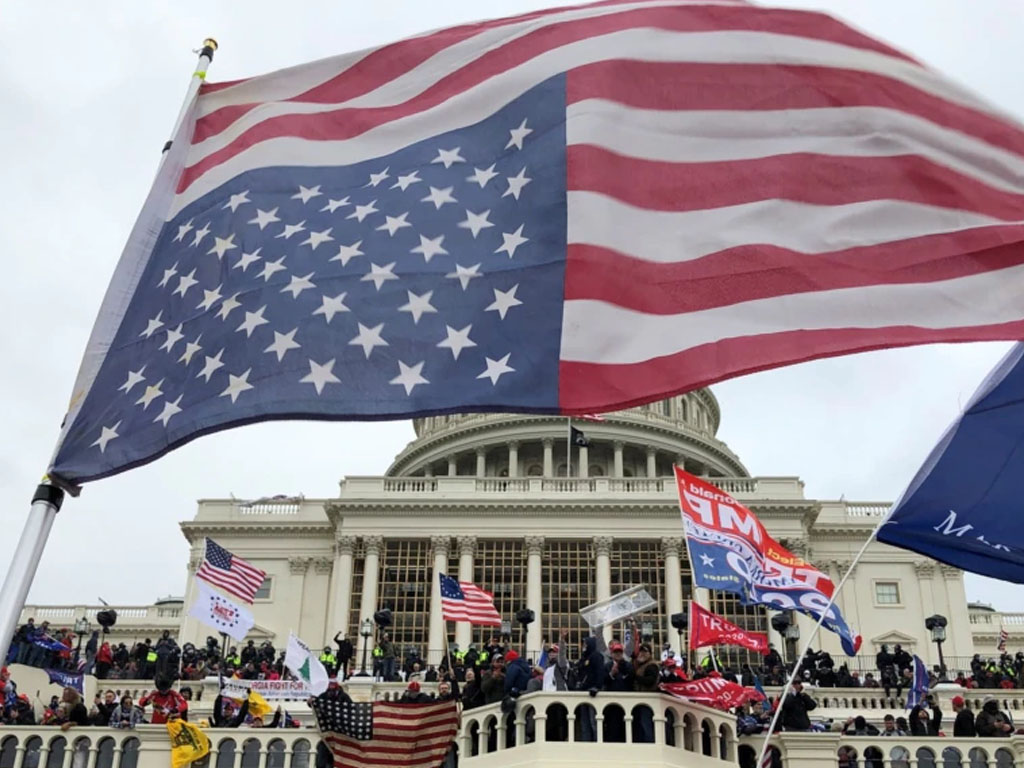 pendukung trump serbu Capitol