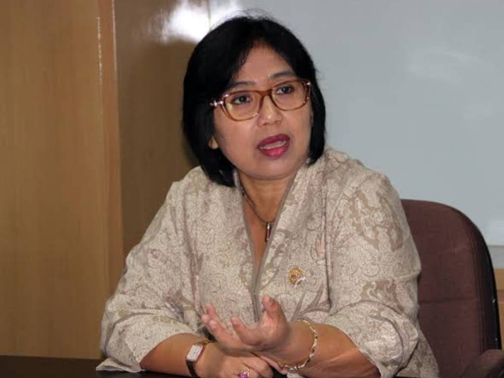 Irma Suryani Chaniago