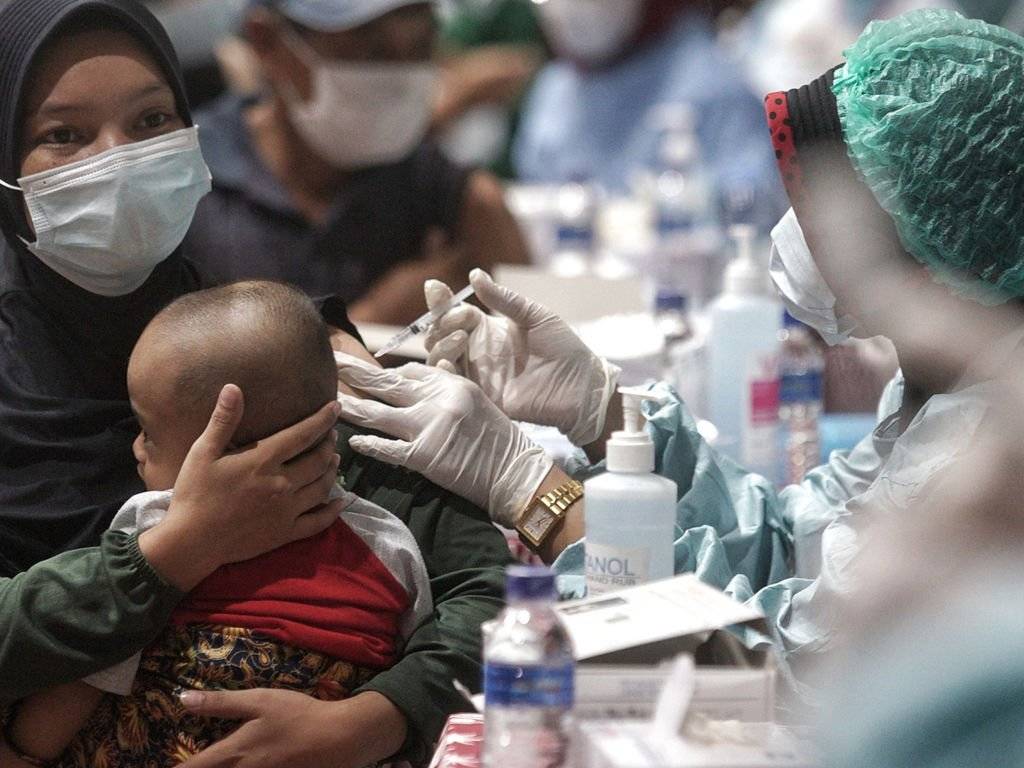 Program Vaksinasi untuk anak-anak