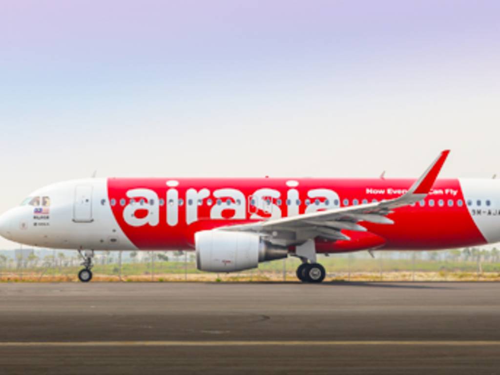 AirAsia Hentikan Sementara Penerbangan Berjadwal